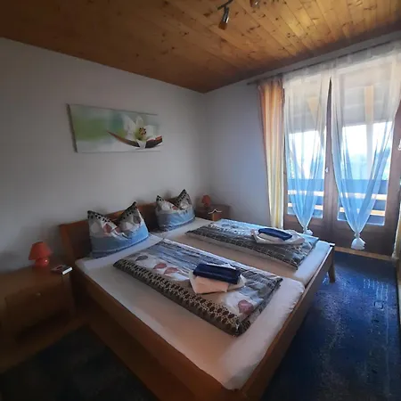 Seetalerhuette 住宿加早餐酒店 沃尔夫斯堡