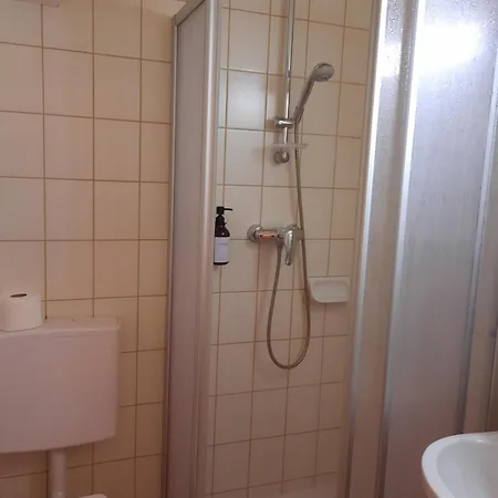 Seetalerhuette לינה וארוחת בוקר וולפסברג